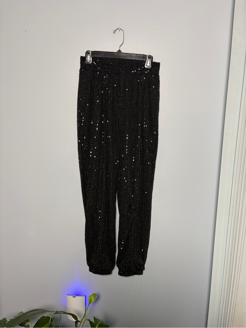 entro Black Sequin Jogger Pants
